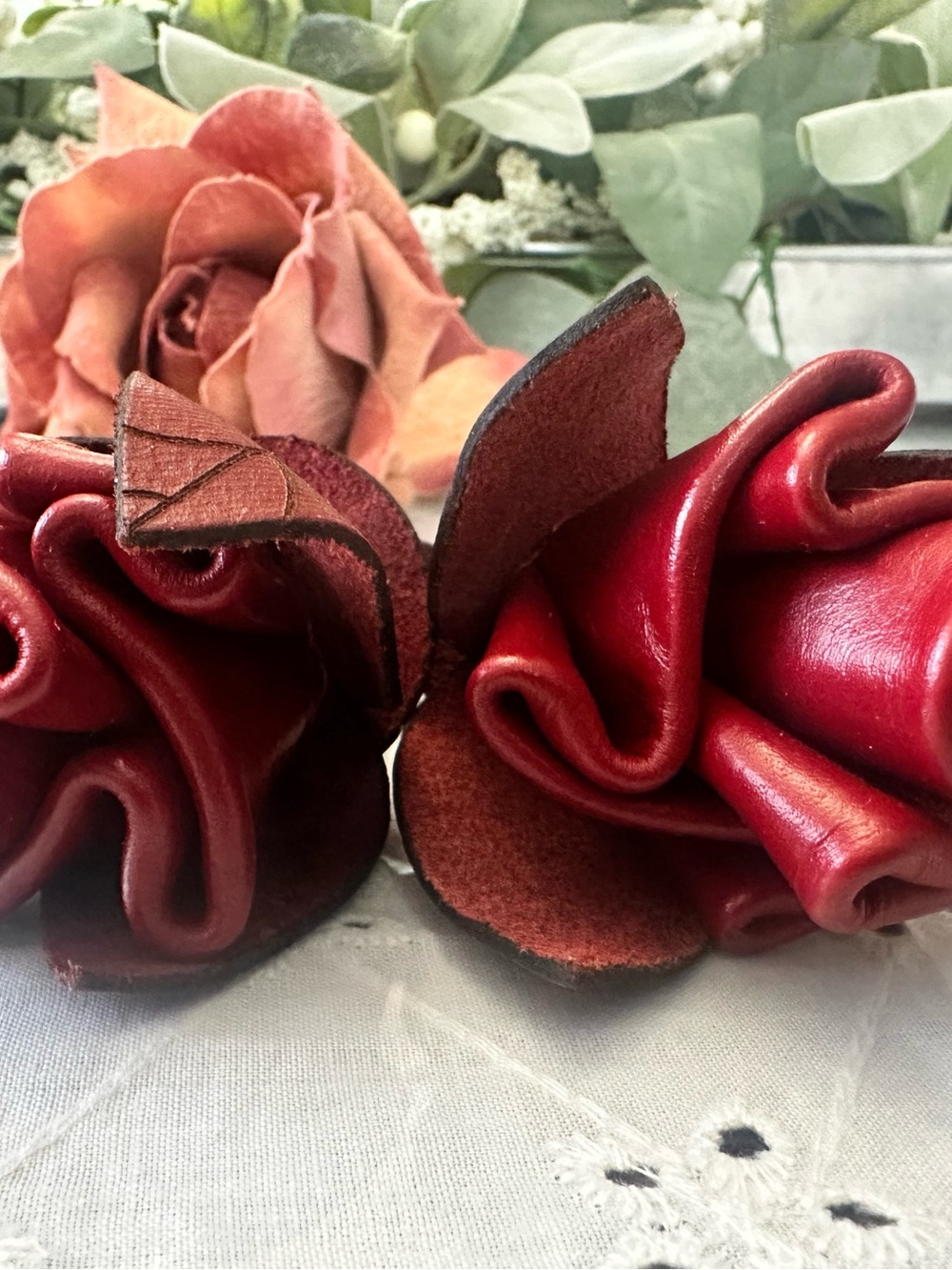 Gorgeous Patricia Nash Red Leather Rose Keychain-Handbag charm - Ruby Red - Picture 2 of 5